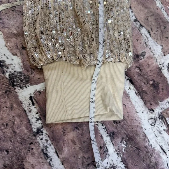 Torrid 2X NWT Champagne Ribbed Crew Neck Sequin Sleeve Long Sleeve Top 41055056 - Picture 15 of 15